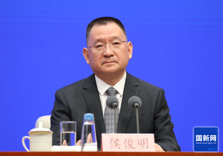 財政部：企業職工基本養老保險基金累計結余近6萬億元，能保證按時足額發放